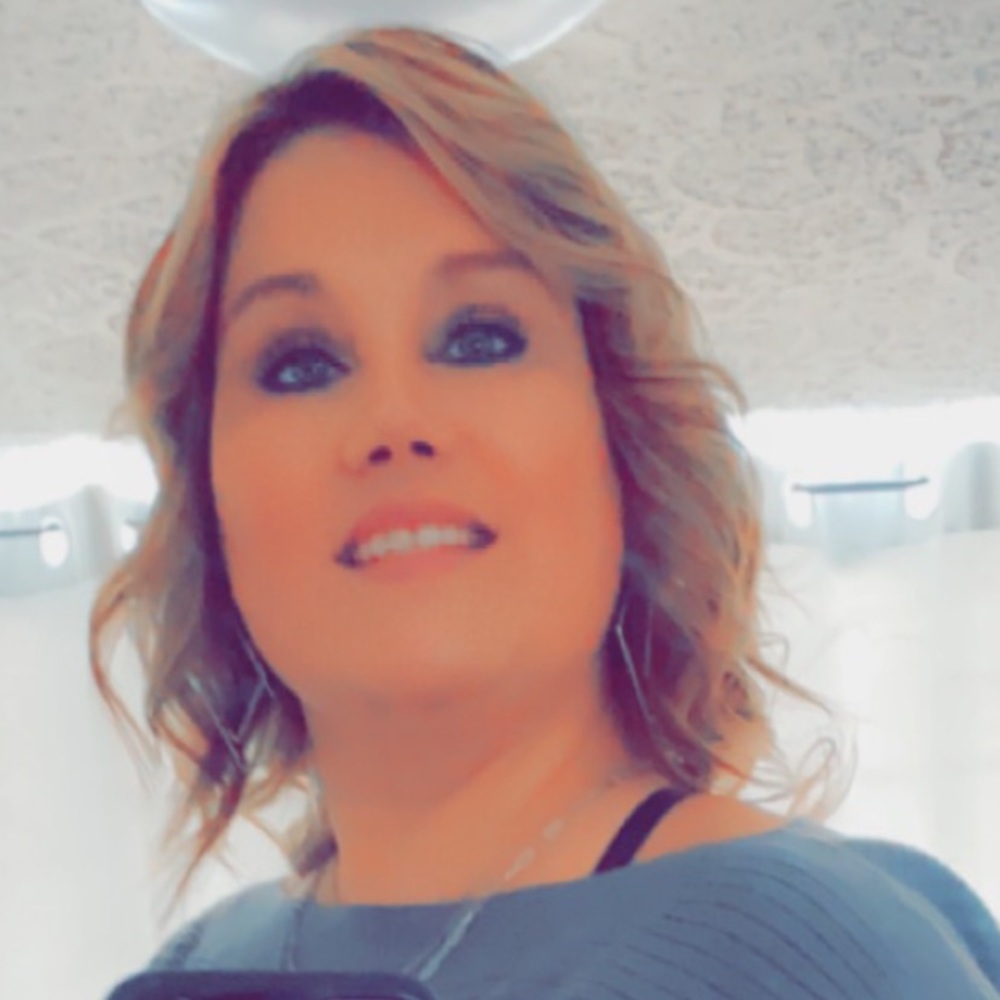 Meet your Posher, Leslie